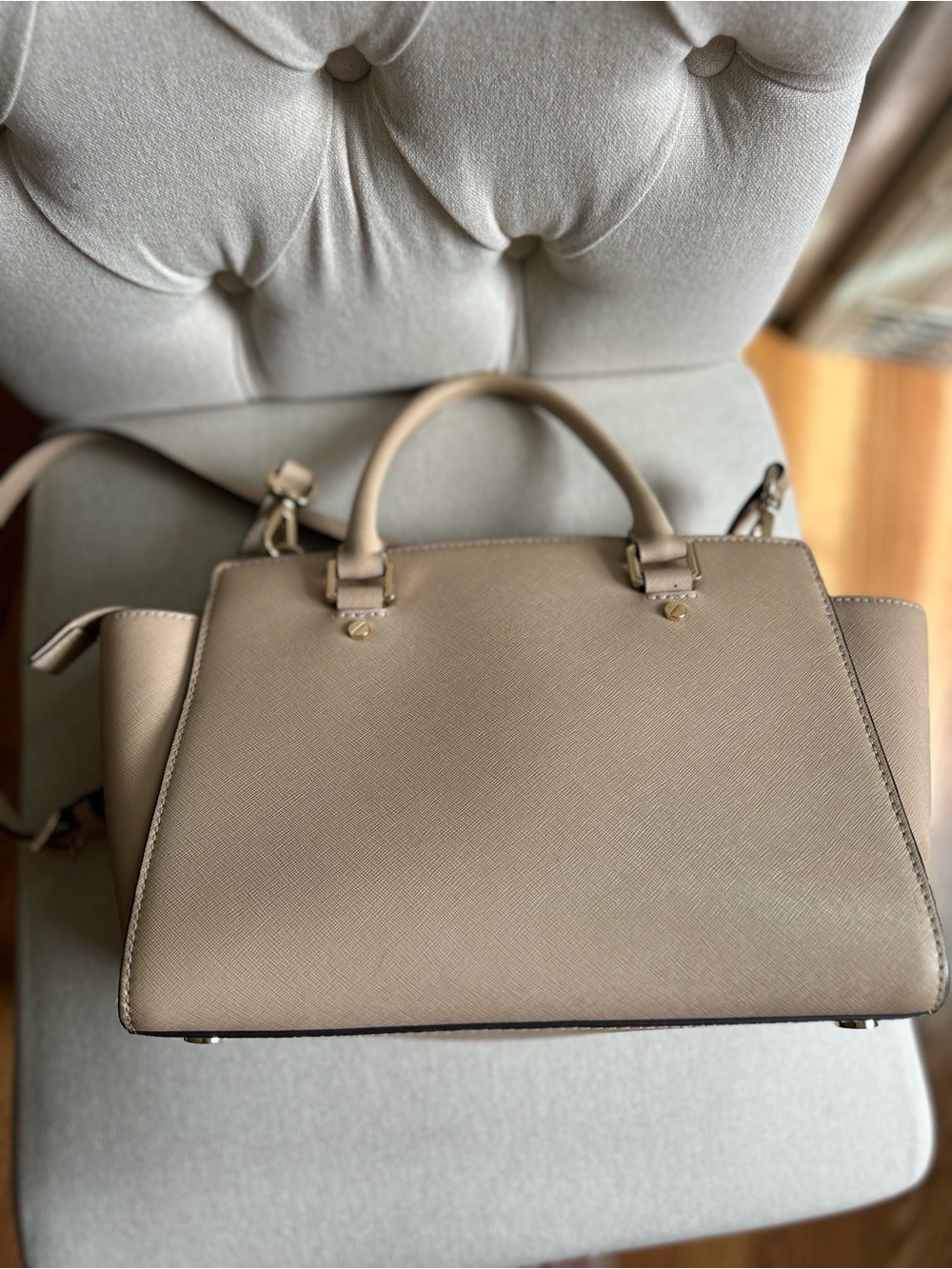 Michael Kors Selma Saffano Leather Medium Satchel in Oyster - Picture 4 of 16